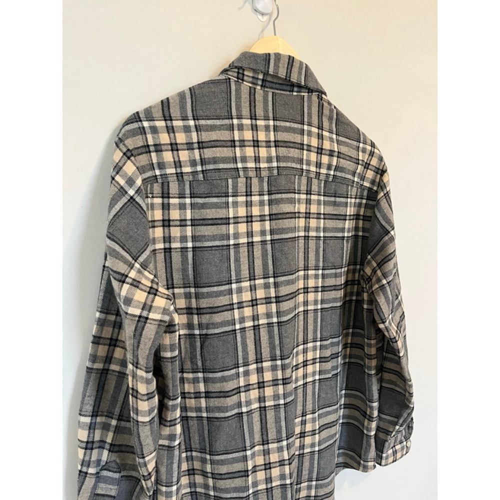 Flannel Plaid Boyfriend Button Down Shirt Gray Beige Soft Old Navy Relaxed Fit - Picture 8 of 8